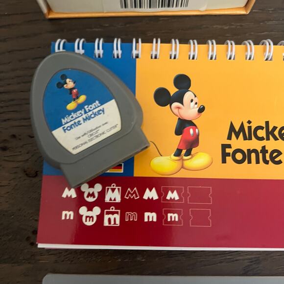 Cricut Provo Craft Cartridge Disney Mickey Font Scrapbooking, Arts - COMPLETE - Picture 7 of 7